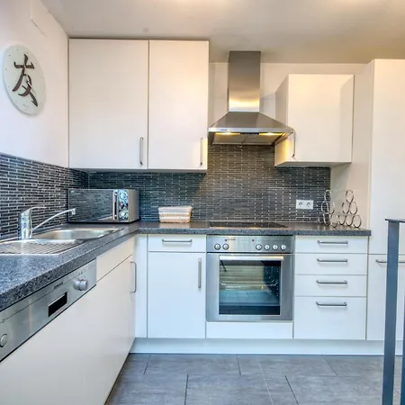 Penthouse Ari - By Alpen شقة *