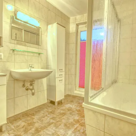 Penthouse Ari - By Alpen