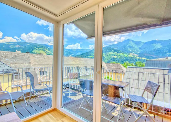 Penthouse Ari - By Alpen