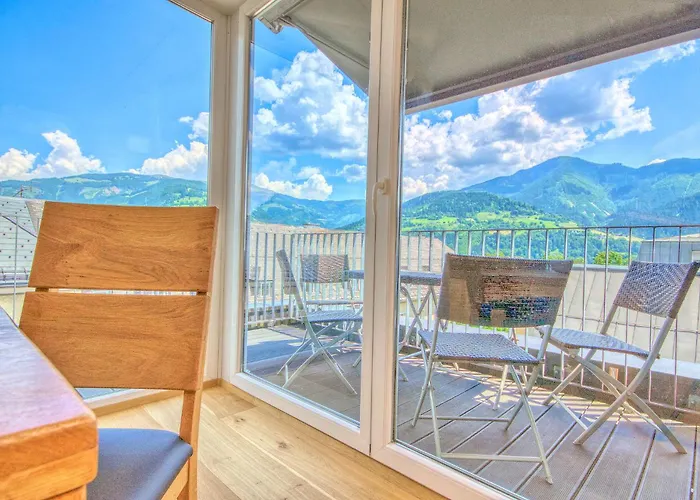 Penthouse Ari - By Alpen